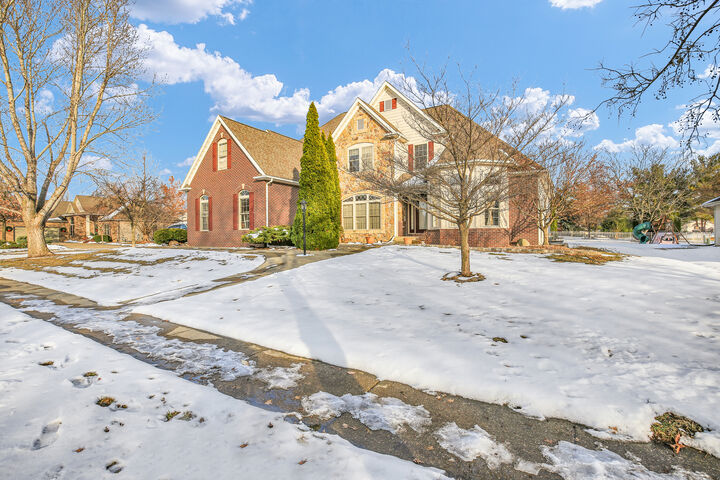 Property Photo:  2202 Strand Drive  IL 61822 