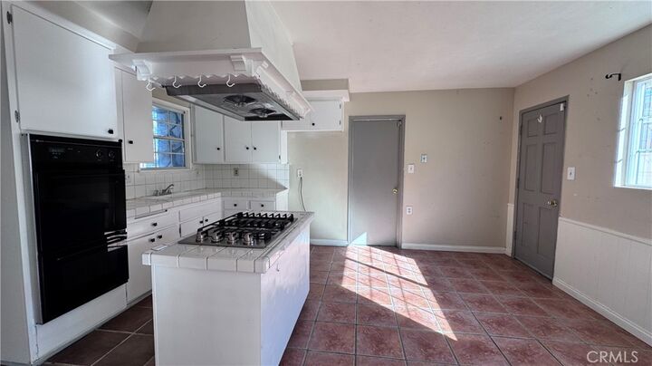 Property Photo:  2705 Dione Way  CA 91748 