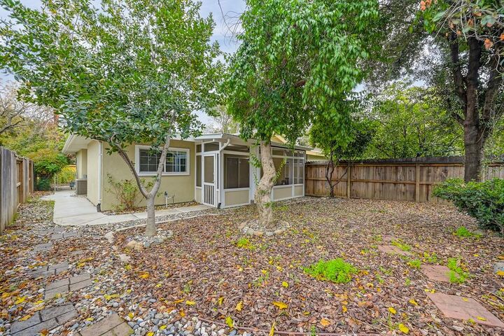 Property Photo: 1610 Colusa Avenue CA 95616