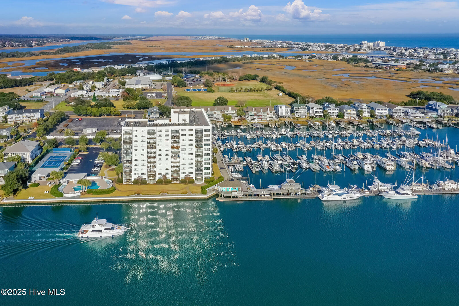 Property Photo: 322 Causeway Drive Ste 702 NC 28480