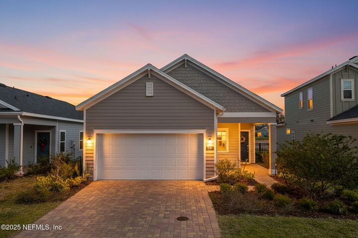 Property Photo:  552 Lake Sinclair Street  FL 32084 