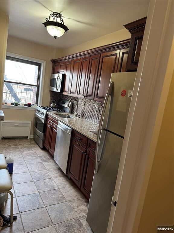 Property Photo: 3091 Edwin 4G NJ 07024