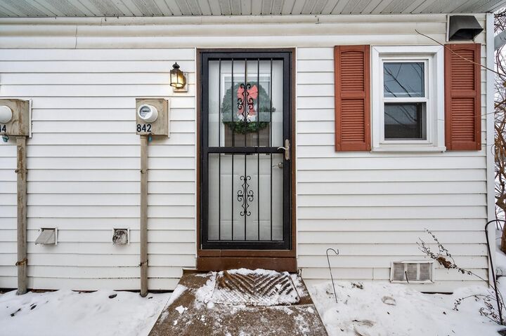 Property Photo: 842 Woodgate Drive 211 MN 55127