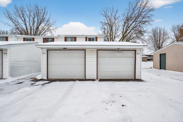 Property Photo: 842 Woodgate Drive 211 MN 55127