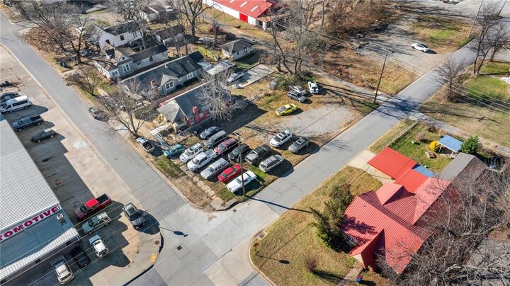 Property Photo:  1600 S 11th Street  AR 72901 