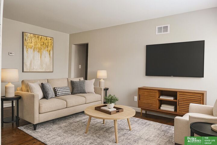 Property Photo:  4414 N 52nd Street  NE 68104 