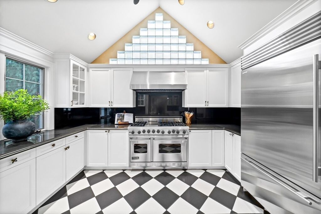 Property Photo:  35 Glen Grn  MA 01890 