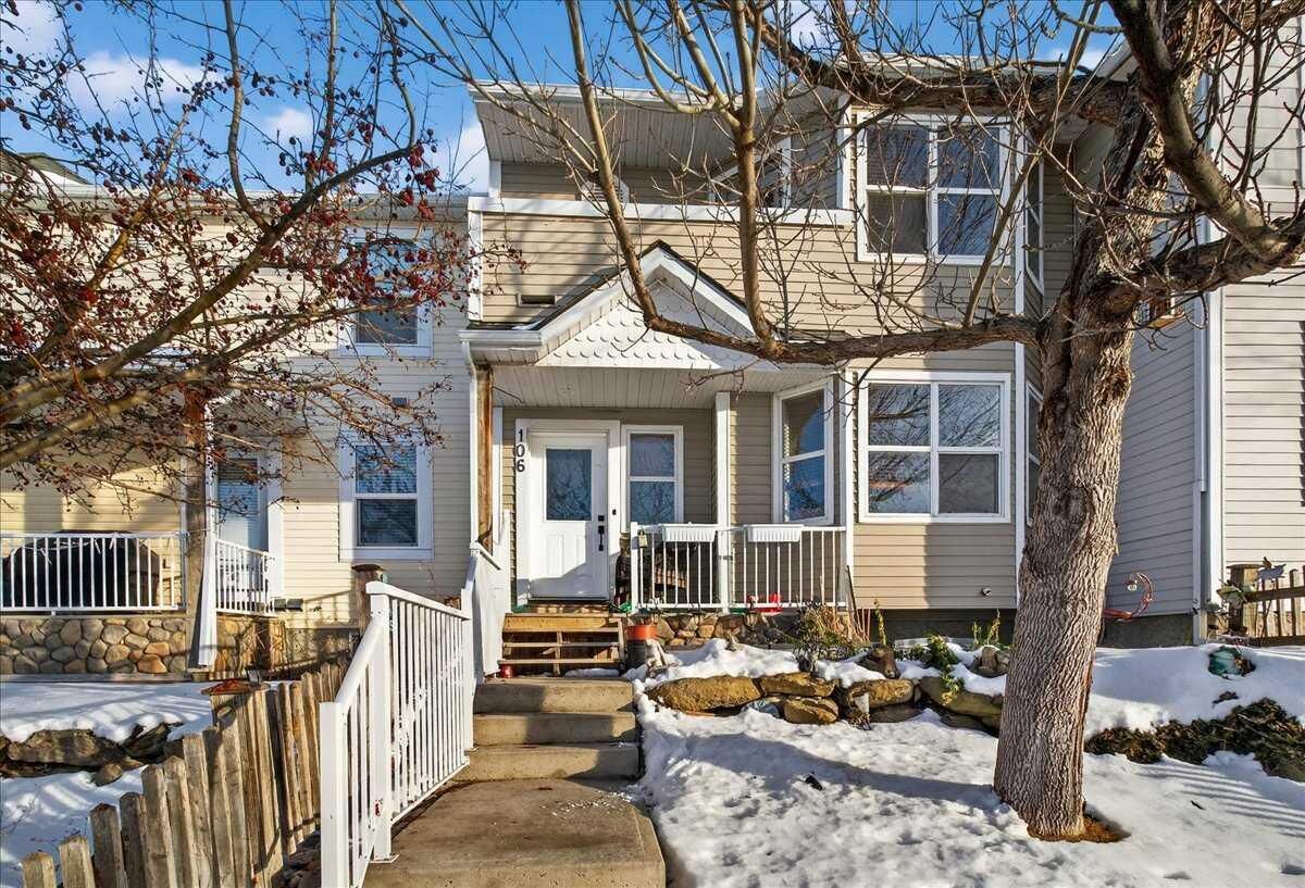 Property Photo:  106 Prairie Sound Circle NW  AB T1V 2A2 