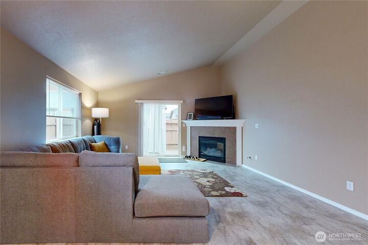 Property Photo: 1173 SW Carver Street WA 99324