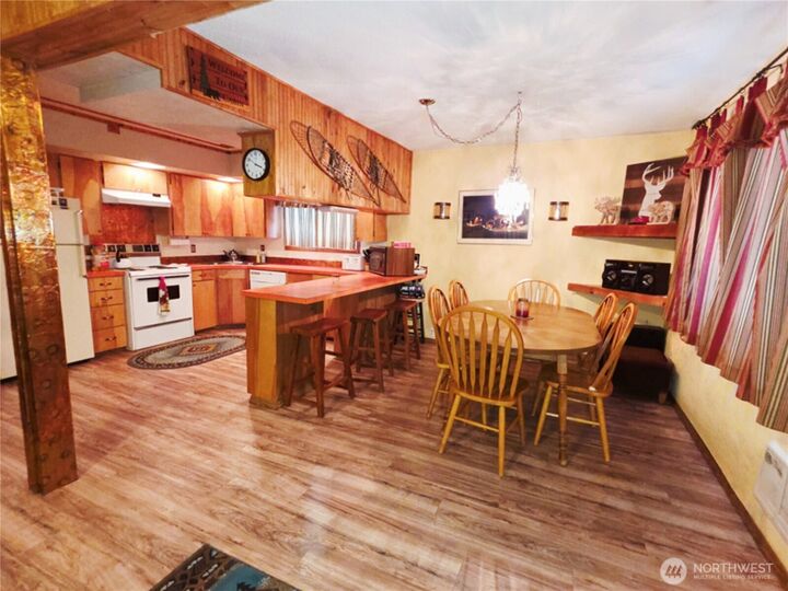 Property Photo: 61515 Highway 204 OR 97886