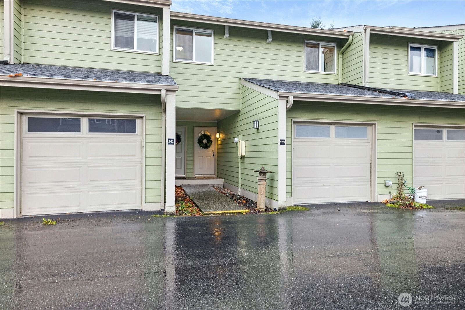 Property Photo: 259 Shepard Way NW WA 98110