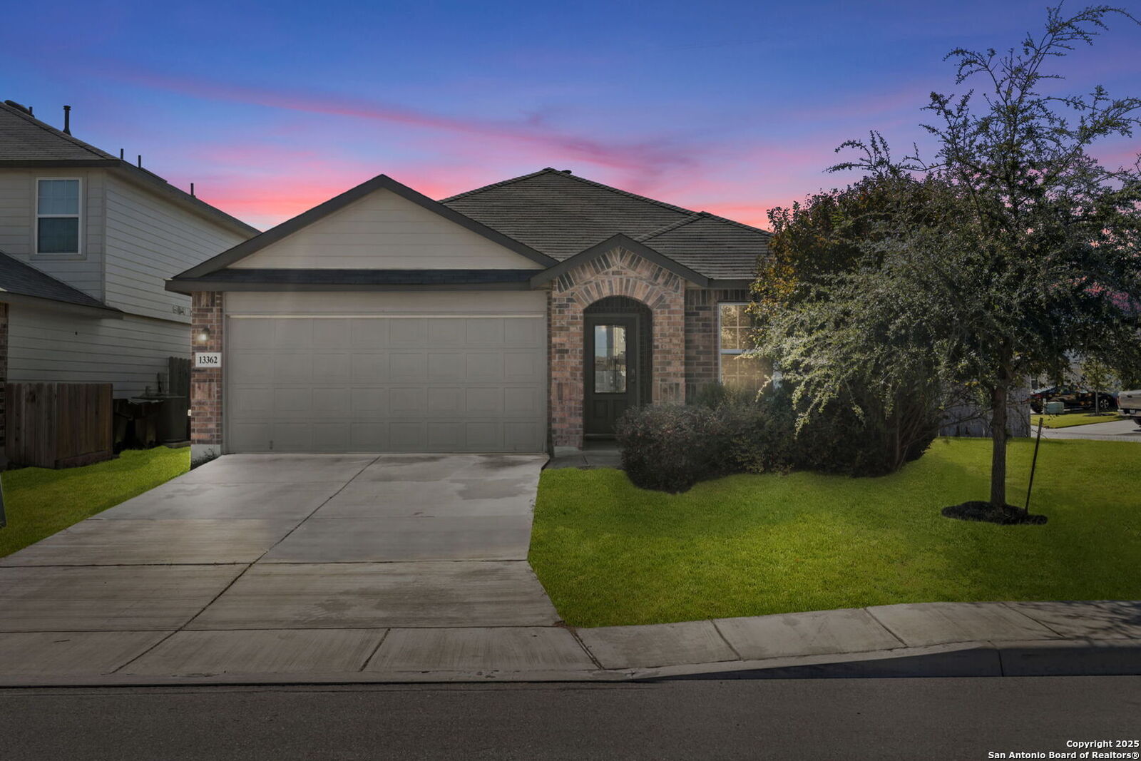 Property Photo: 13362 Bearded TX 78254