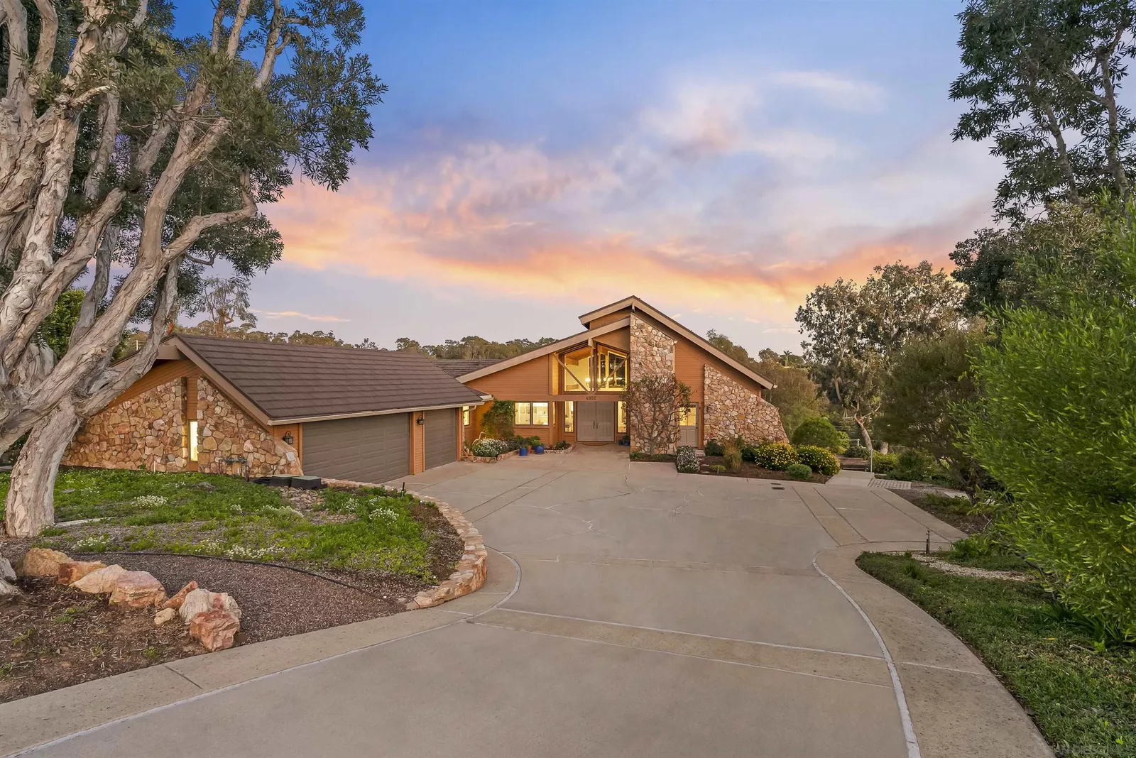 Property Photo:  4955 Rancho Viejo Dr  CA 92014 