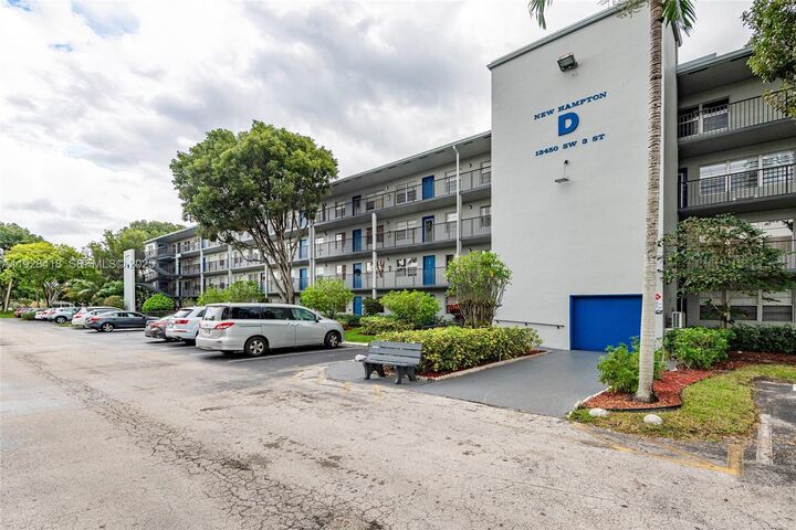 13450 SW 3rd St 306D  Pembroke Pines FL 33027 photo