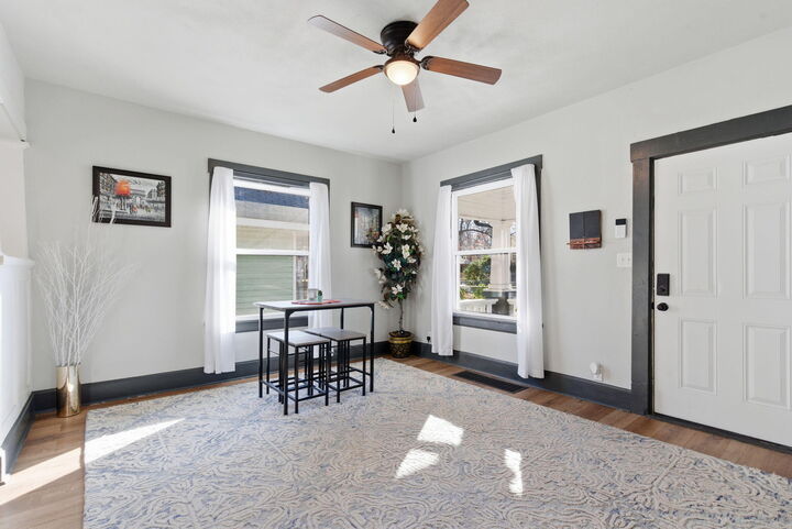 Property Photo:  911 W Scott Street  MO 65802 