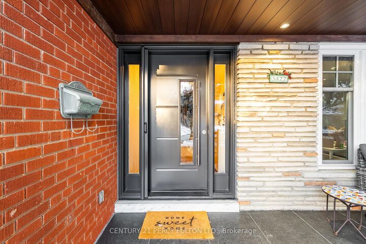 Photo de la propriété:  3477 Bridgewood Drive  ON L4X 2P3 