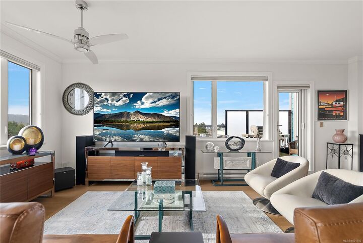 Photo de la propriété:  2409 Bevan Ave Ph403  BC V8L 0C3 