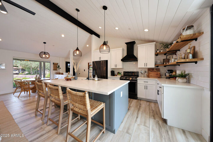 Property Photo:  7031 E Monte Vista Road  AZ 85257 