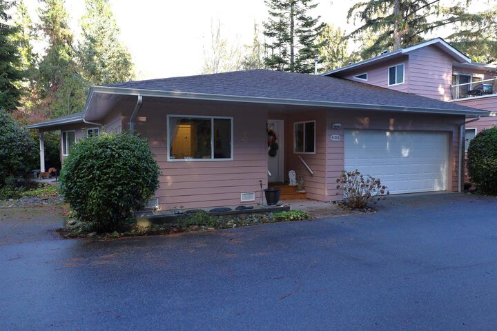 Property Photo: 1585 Field Road 312 BC V7Z 0H1