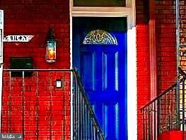 Property Photo:  1704 Independence Avenue SE  DC 20003 