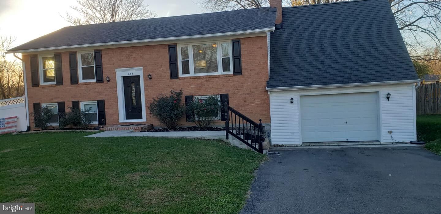 Property Photo: 123 Little Whim Road VA 22405