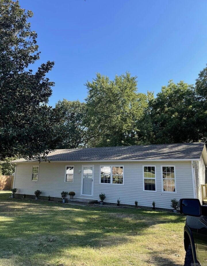 Property Photo:  180 Broadway Street  AR 72579 