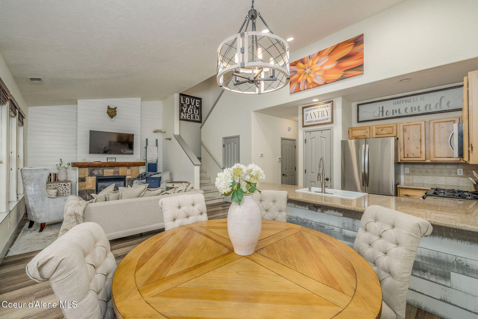 Property Photo:  1154 W Willow Lake Loop  ID 83815 