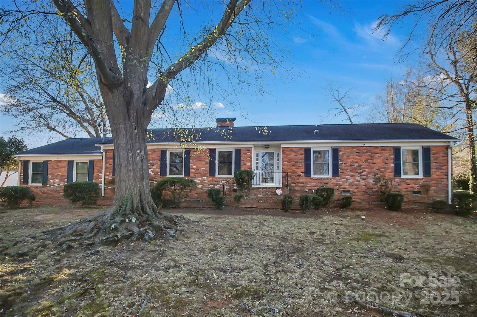 Property Photo:  1925 Montclair Avenue  NC 28054 