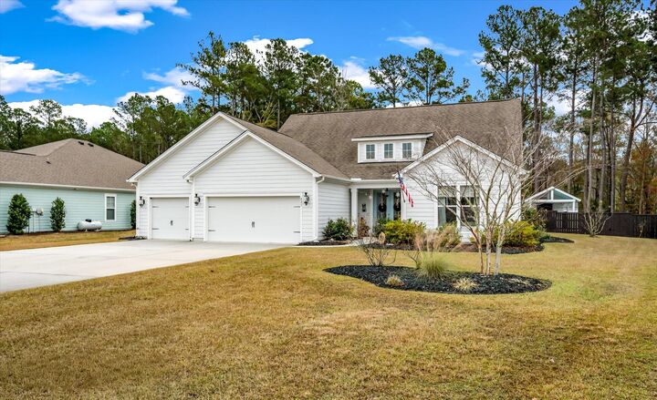 Property Photo: 421 Bowstring Drive SC 29450