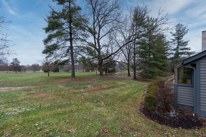 Property Photo: 16 Woodcreek Drive OH 45241