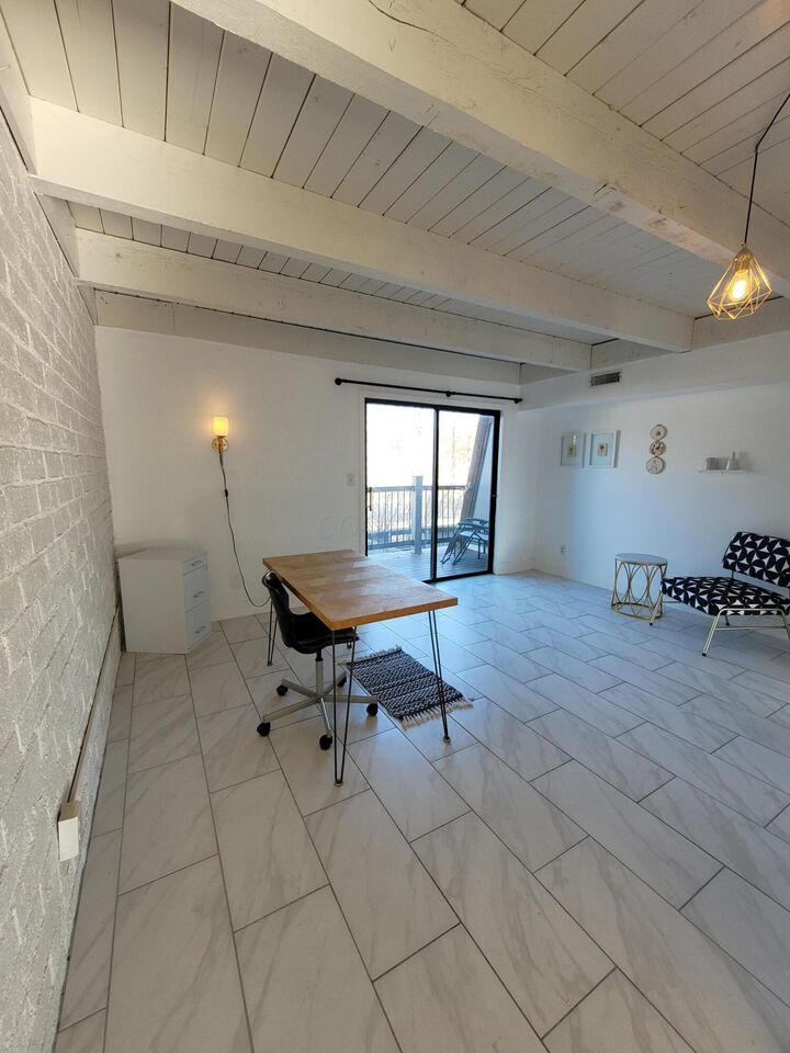 Property Photo:  734 Worthington Forest Place  OH 43229 