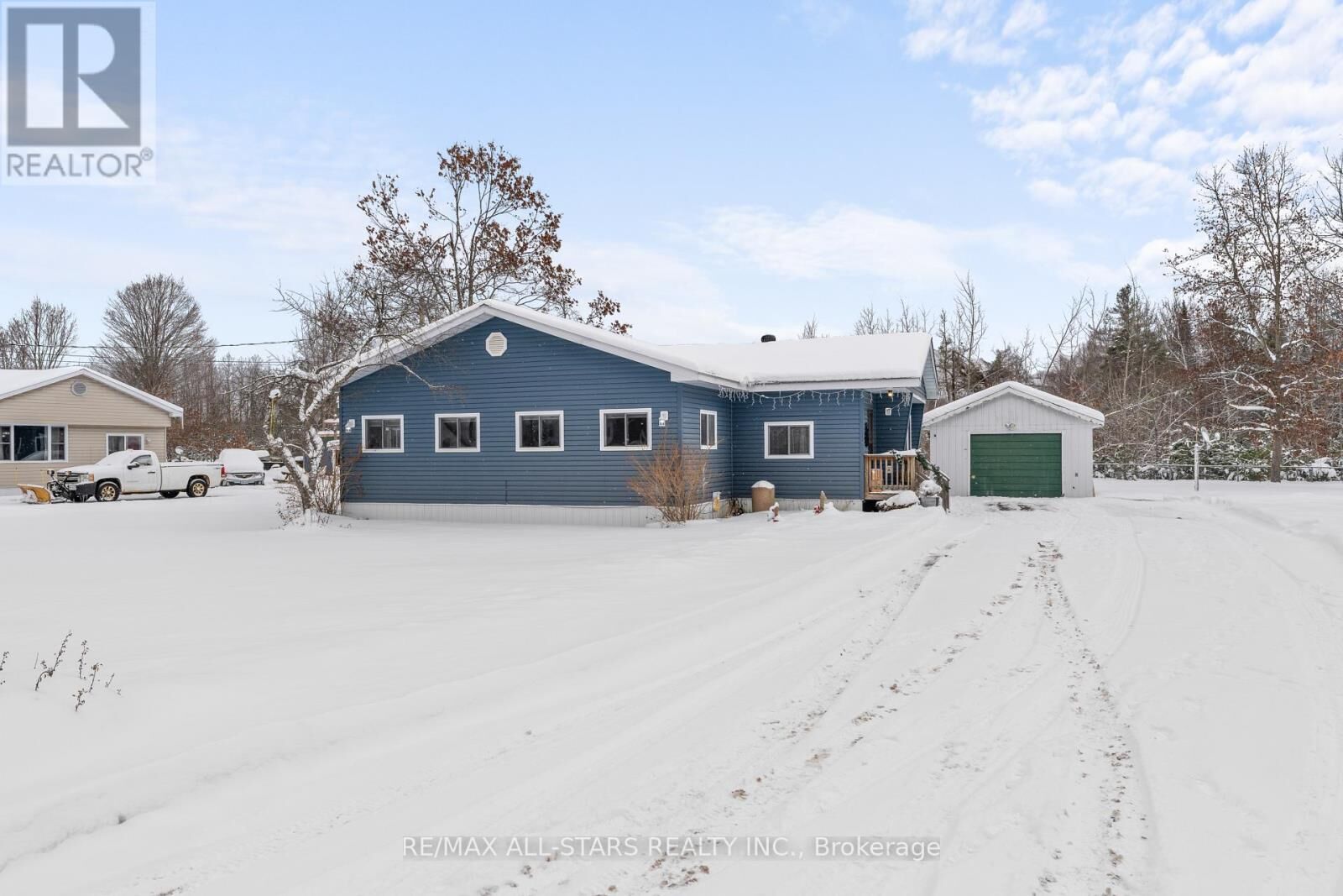Property Photo:  1088 Lutterworth Pines Road  ON K0M 2K0 