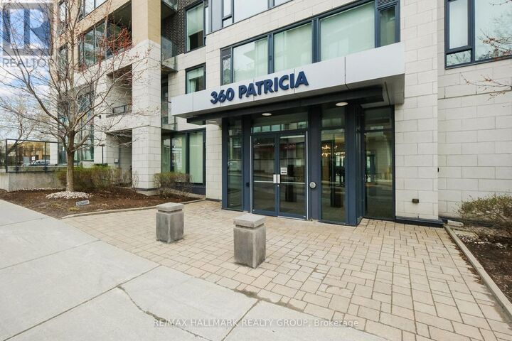 Property Photo:  360 Patricia Avenue 103  ON K1Z 0A8 