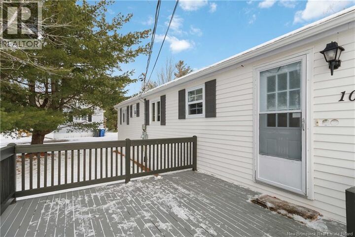 Property Photo:  10 Spruce Wood Street  NB E1H 3B3 