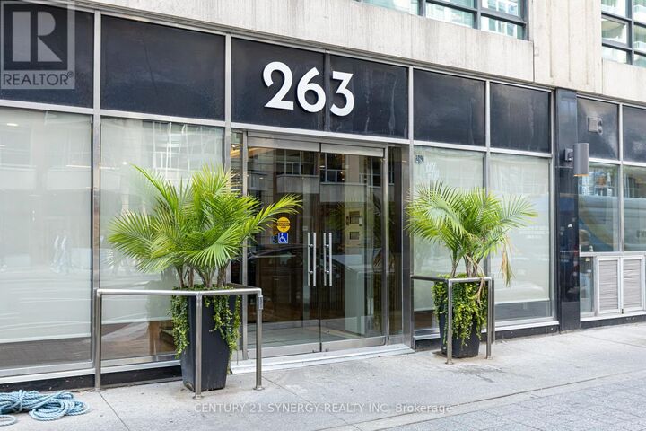 Property Photo:  263 Wellington Street West 306  ON M5V 3E6 