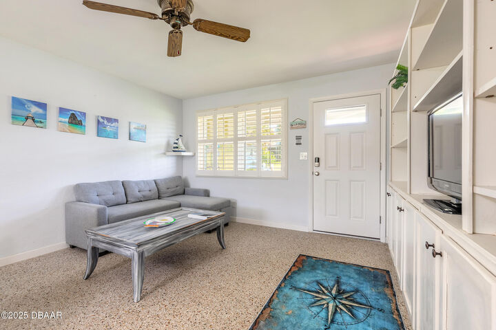 Property Photo: 3948 Cardinal Boulevard FL 32127