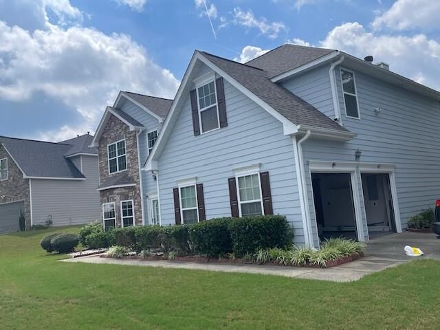 Property Photo: 1105 Thornebrooke Court GA 30024