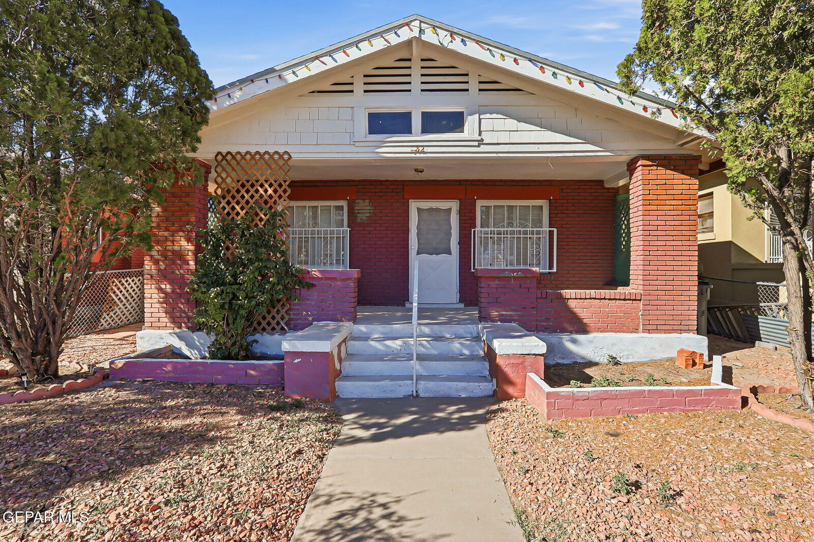 Property Photo: 2327 E Yandell Drive TX 79903