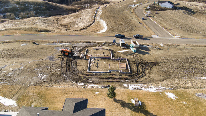 Property Photo:  4420 Marsh Hawk Drive  ND 58503 