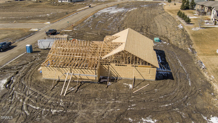 Property Photo:  4420 Marsh Hawk Drive  ND 58503 