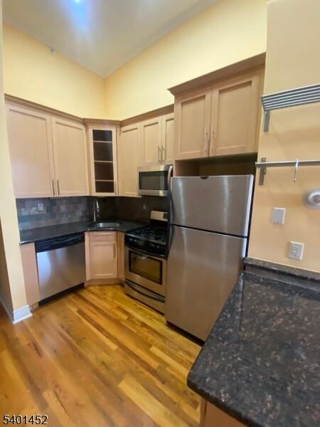 Property Photo: 208 Washington St 4A NJ 07302