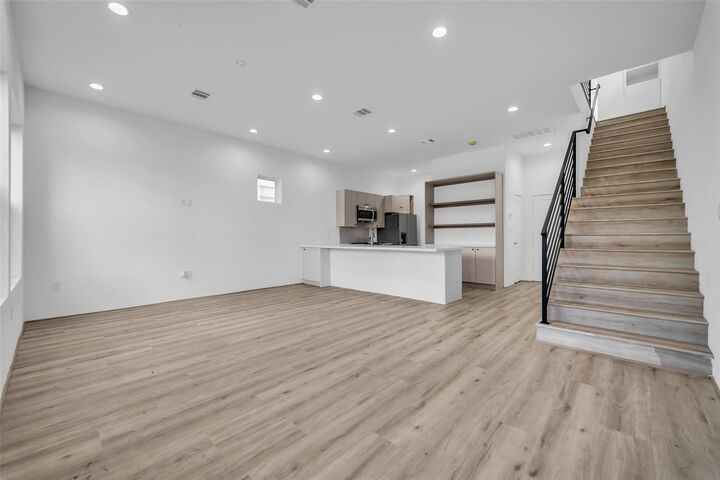 Property Photo:  15000 S Richmond Avenue 6  TX 77082 