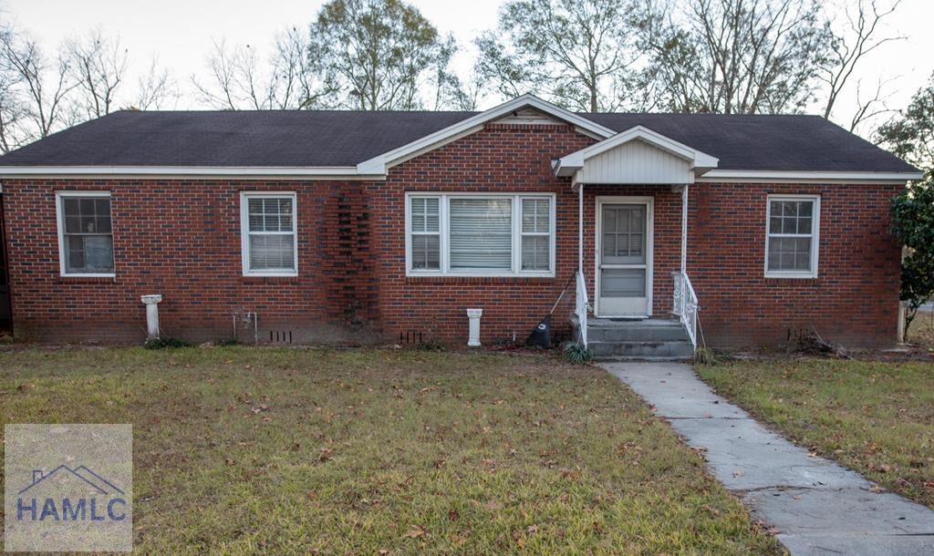Property Photo:  712 Rosedale Ave  GA 30417 