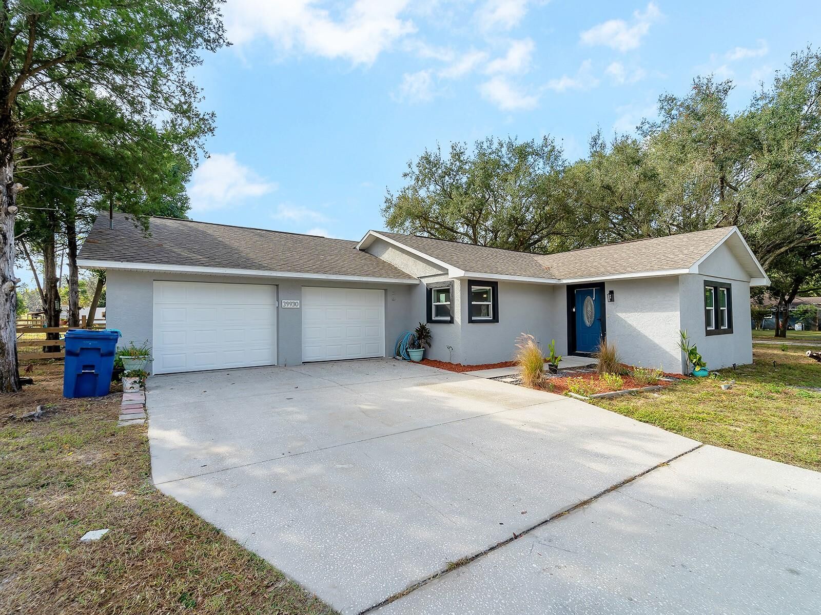Property Photo: 39930 Sunburst Drive FL 33525