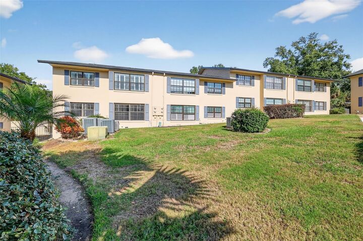 Property Photo: 110 N Tremain Street 105 FL 32757