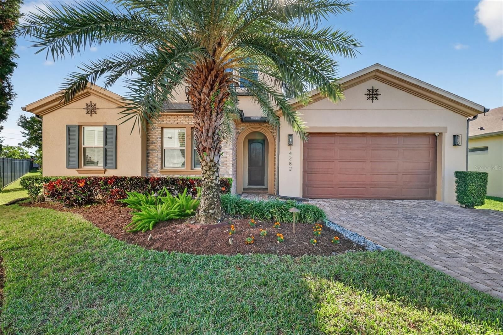 Property Photo:  14282 Creekbed Circle  FL 34787 