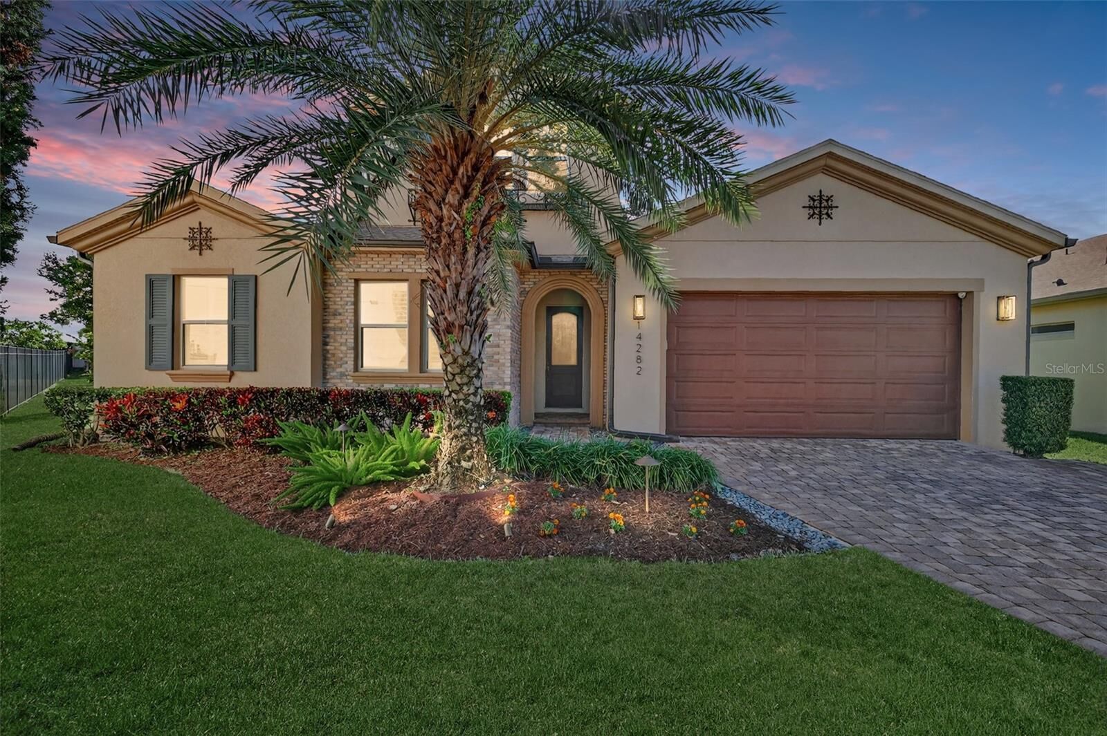 Property Photo:  14282 Creekbed Circle  FL 34787 