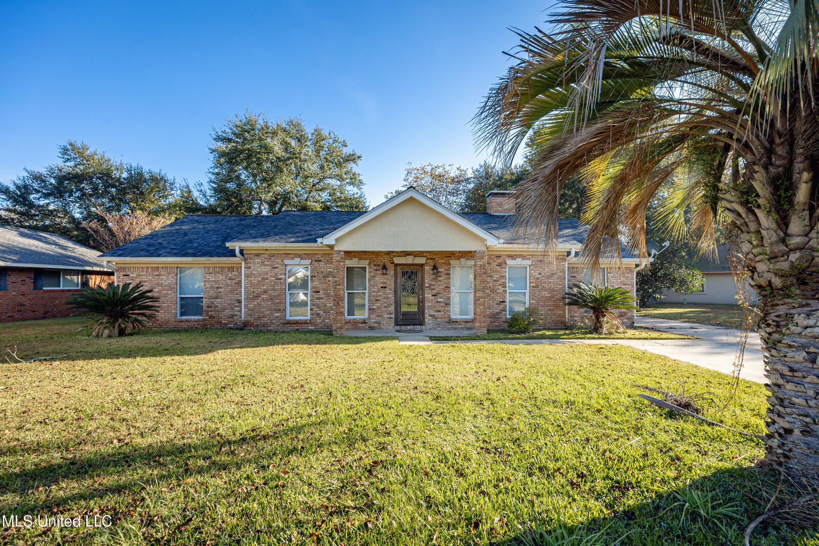 Property Photo: 2490 S Shore Drive MS 39532