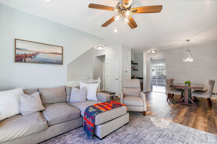 Property Photo:  1548 Station Park Drive  IL 60030 