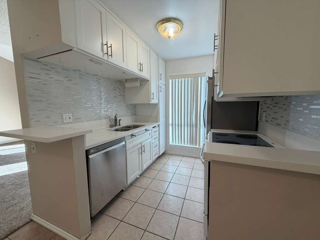 Property Photo: 330 N Chapel Avenue 212 CA 91801